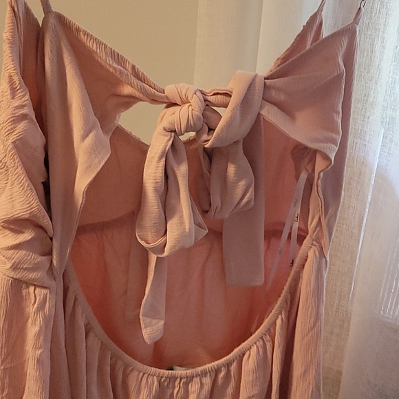 Blush Pink Lulus dress - Picture 3 of 5